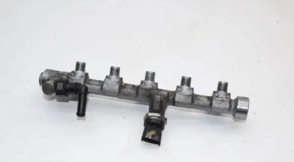 Nissan X-Trail T32 Fuel main line pipe 0445214347