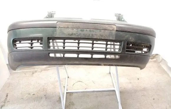 Volkswagen Golf IV Front bumper 1J0807221