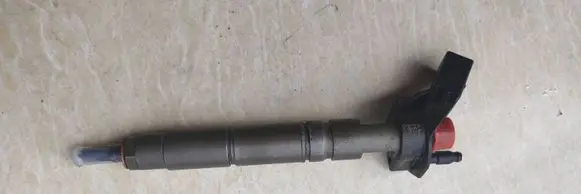Mercedes-Benz E W211 Fuel injector A642070 0445115