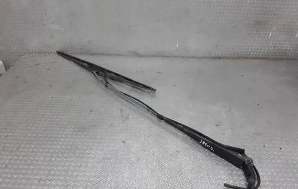 Mercedes-Benz Vito Viano W638 Windshield/front glass wiper blade 