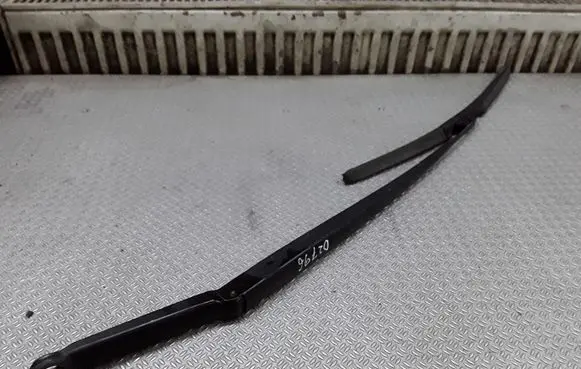 BMW 3 E46 Windshield/front glass wiper blade 