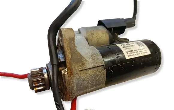 Volkswagen Caddy Starter motor 02E911024C 10052016 0001153005