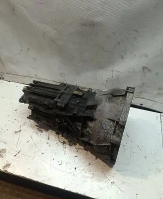 BMW 1 E82 E88 Manual 5 speed gearbox 2170011396