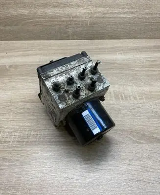 Volkswagen PASSAT B6 ABS Pump 3C0614109M 16705907