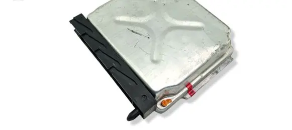 Volvo V70 Engine control unit/module 08627148A MB0797008951 MB079700-8951
