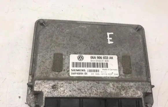 Audi A6 S6 C6 4F Engine control unit/module ECU 06A906033AK