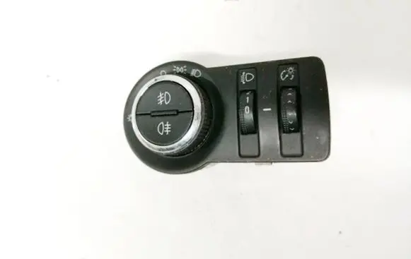 Fog light switch