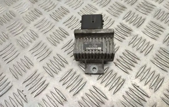 Nissan Qashqai Glow plug pre-heat relay 9640469680