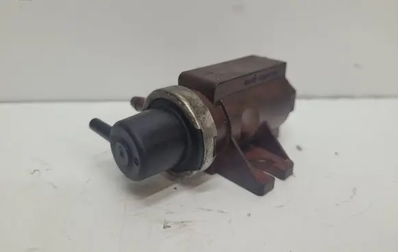 Volvo V50 Turbo solenoid valve 700968
