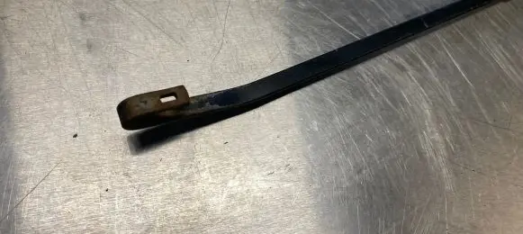 Land Rover Range Rover P38A Front wiper blade arm TR1COUK
