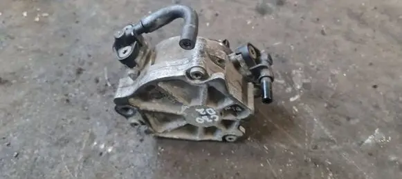 Volvo C30 Vacuum pump 9684786780