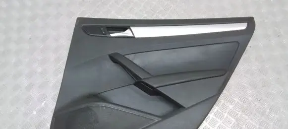 Volkswagen PASSAT B7 USA Rear door card panel trim 561867212