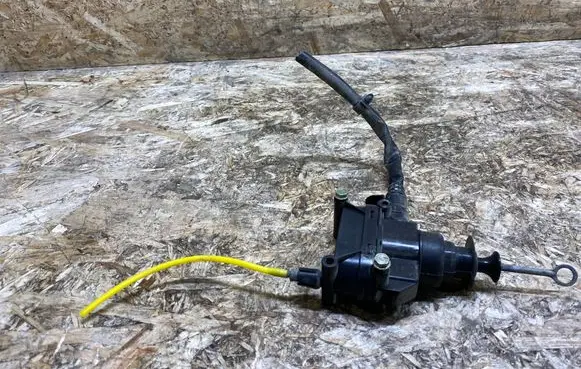 Mercedes-Benz SL R129 Central locking vacuum pump 