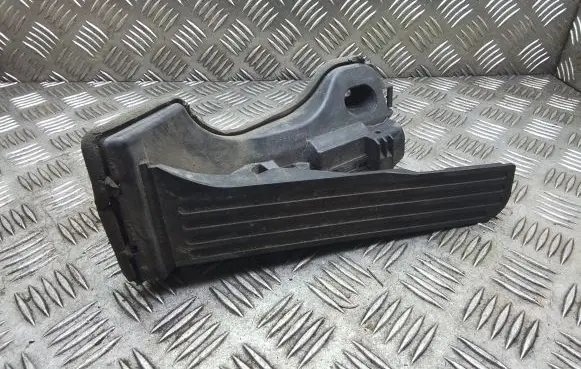 Volkswagen Caddy Accelerator throttle pedal 2K5721503B 6PV008689 6PV00868918
