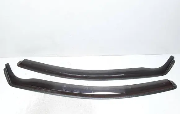 Volvo XC70 Front door wind deflector