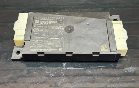 Mercedes-Benz V Class W447 Headlight ballast module Xenon A4479008422