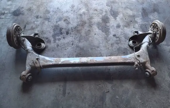 Skoda Fabia Mk1 (6Y) Rear axle beam
