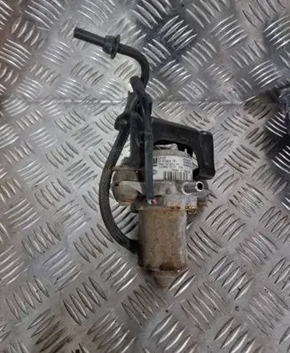 Vacuum pump