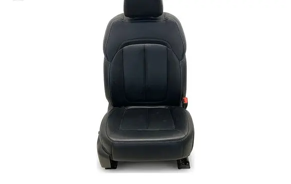 Jeep Grand Cherokee WL Front passenger seat