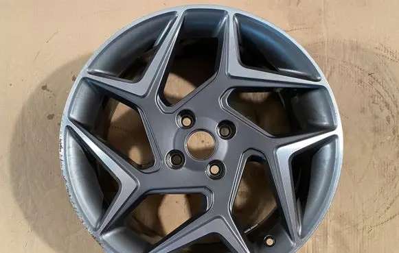 Ford Fiesta R18 alloy rim 