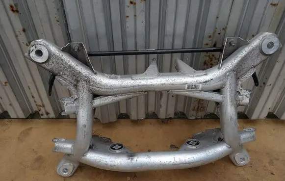 BMW M5 Rear subframe 2284090