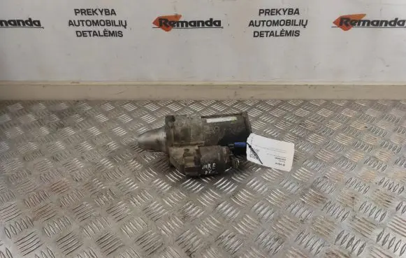 Mercedes-Benz E W211 Starter motor A0051518901