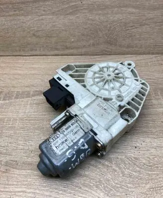 Audi A6 S6 C6 4F Front door window regulator motor 4F0959802A
