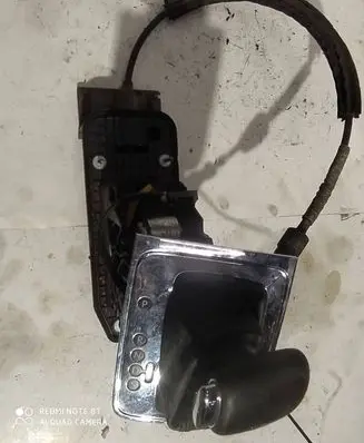 Volkswagen PASSAT B6 Gear shifter/selector 3C1713025H