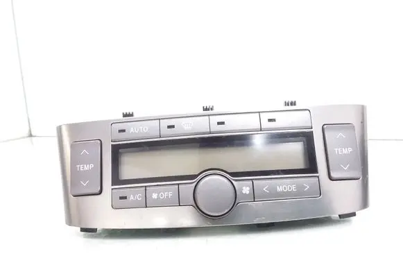 Toyota Avensis T250 Climate control unit 5590005270