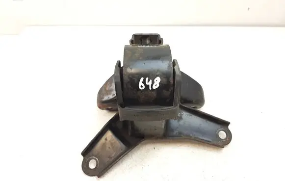 KIA Carens II Engine mount bracket 218352G100