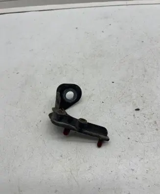 Jaguar XE Fender mounting bracket GX7316291AD
