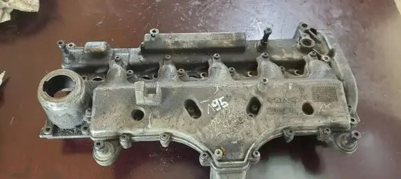 Volvo XC90 Rocker cam cover 08692397