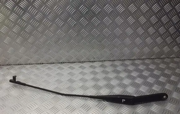 Ford Focus Front wiper blade arm 4M51-17526CB