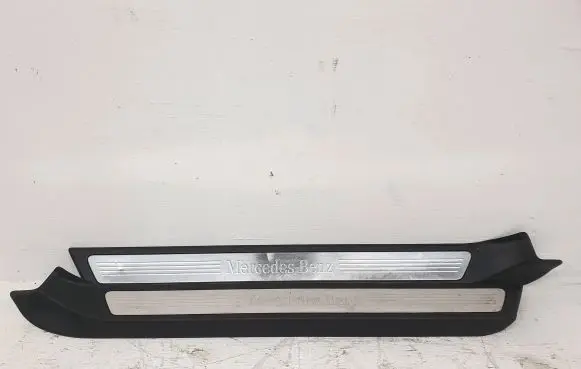 Mercedes-Benz E A207 Front sill trim cover A2076800074 A2076800174
