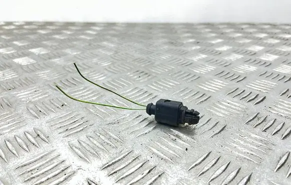 Audi A4 S4 B8 8K Outside/external air temperature sensor 8K0973702 8Z0820535