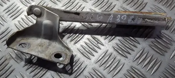 Mazda 626 Engine bonnet/hood hinges
