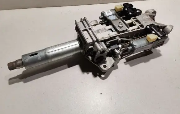 Steering wheel axle set