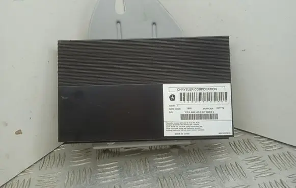 Jeep Grand Cherokee Sound amplifier M0674023010