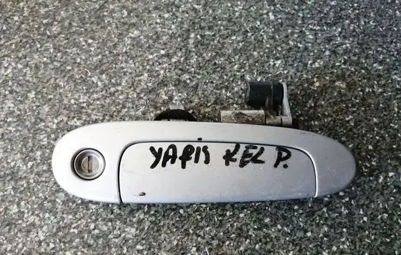 Toyota Yaris Front door exterior handle