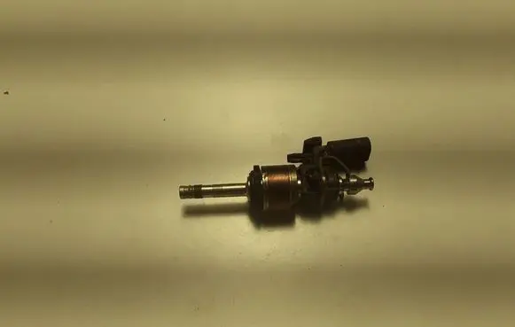Skoda Kamiq Fuel injector 500443