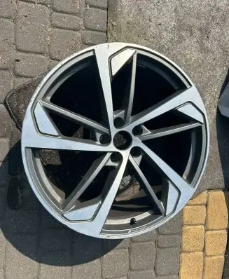 Audi A7 S7 4K8 R21 alloy rim 4K8601025S ET30