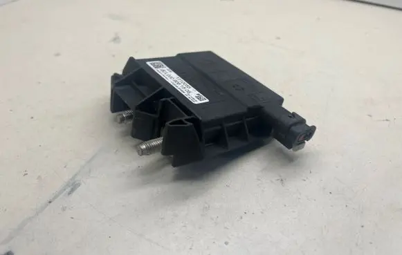 Mercedes-Benz GLC X253 C253 Battery relay fuse A0009061505 1110055 11021901654