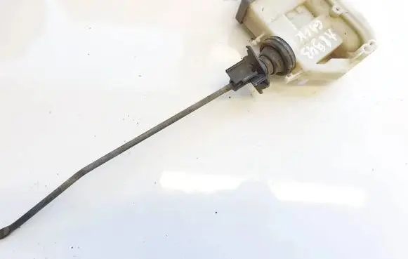 Volkswagen PASSAT B4 Central locking motor 