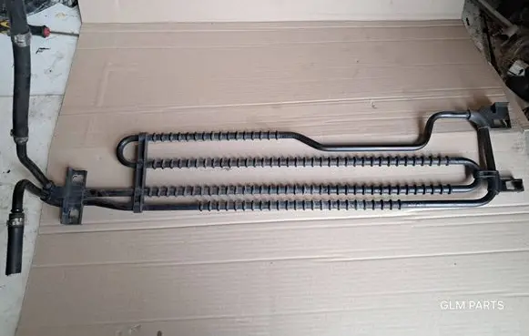 Mercedes-Benz C W204 Power steering radiator A2044601024