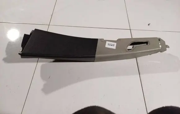 Volvo S60 Dash center air vent grill 9158448