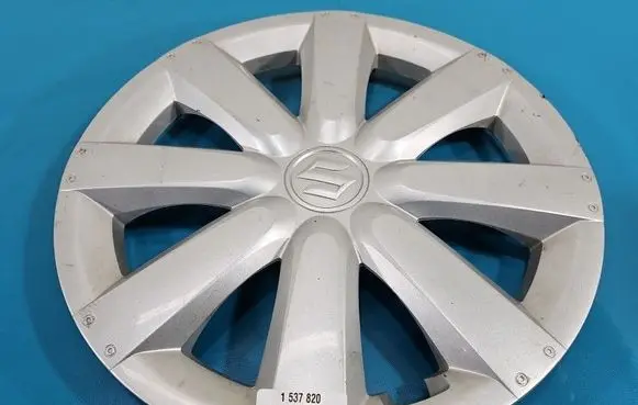 Suzuki SX4 R16 wheel hub/cap/trim IMPRK1537820