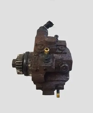 Renault Master III Fuel injection high pressure pump 0445010250 H8201045496