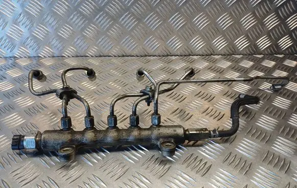 Fuel main line pipe