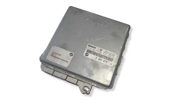 BMW 5 E34 Engine control unit/module 0281001373 2247072