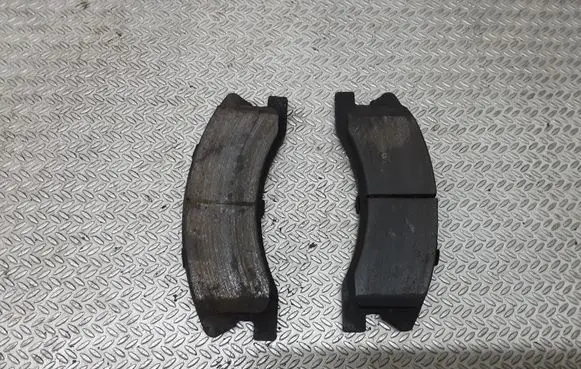 Jeep Grand Cherokee (WJ) Brake pads (front) 